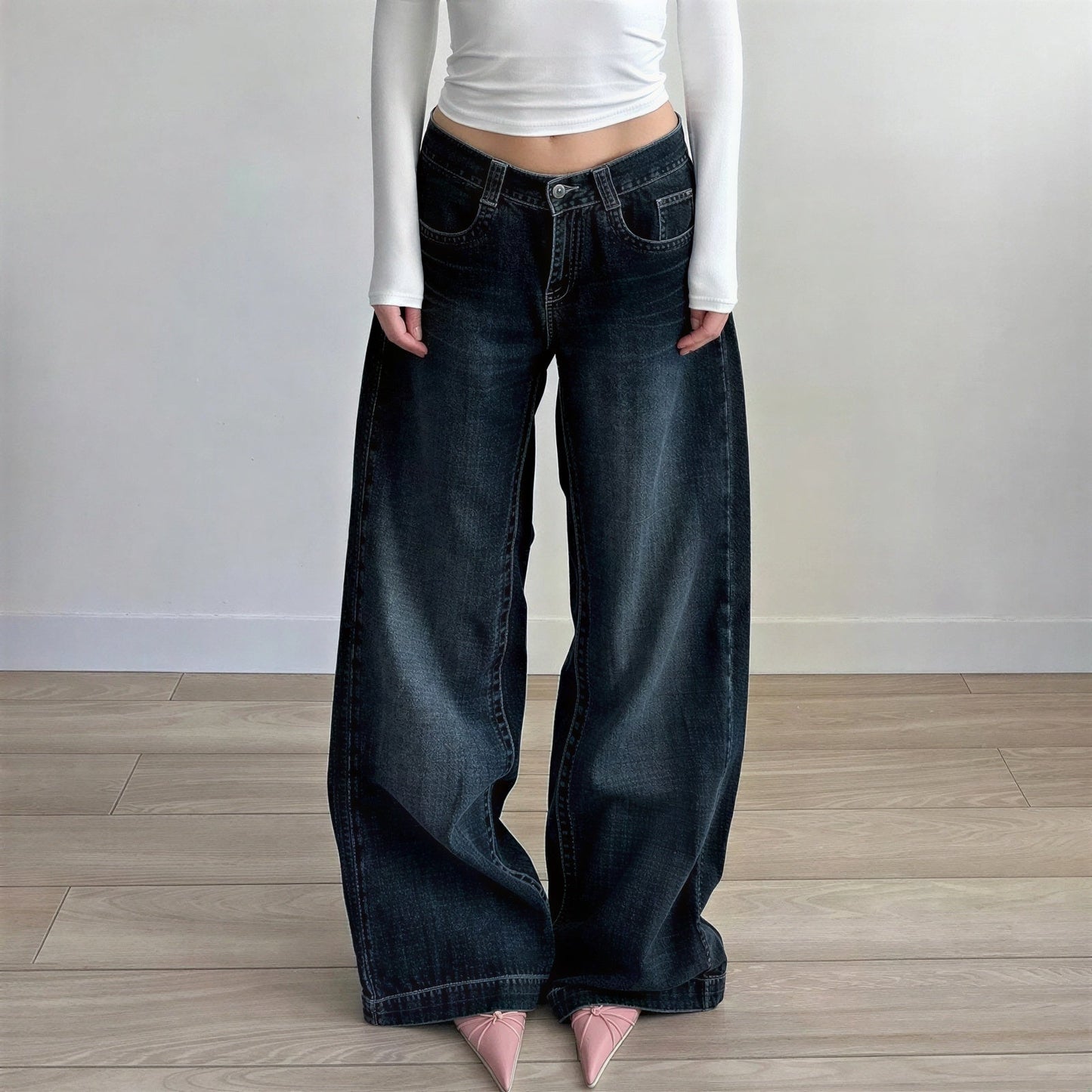 Vrouwelijke Wijdbeense Jeans Dalia Stijl