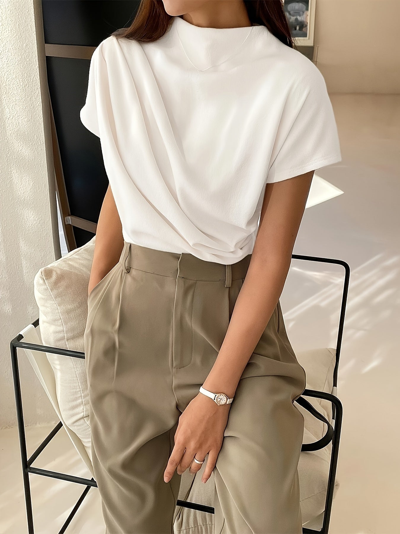 Valento | Witte Vrouwelijke Top Elegante Stijl