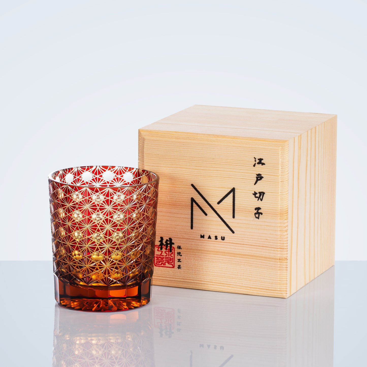 Handgeslepen Whiskeyglazen met Ster en Chrysant Patroon – Blauw Amber & Rood Amber – Inclusief Houten Doos