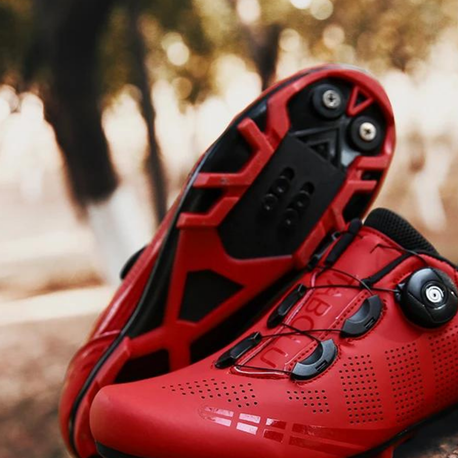 Orthopedische Fietsschoenen met Optimale Voetondersteuning en Drukverlichting voor Lange Ritten – Ademend Synthetisch Materiaal – Antislip Zool – Ergonomisch Design – Lichtgewicht Sportschoenen voor Race- en Recreatief Fietsen