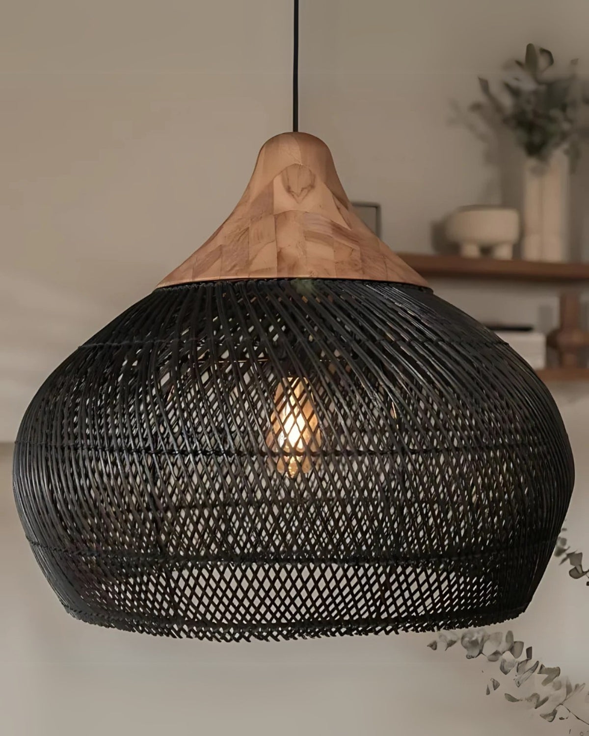 Handgeweven rotan hanglamp in boho stijl – natuurlijke plafondlamp voor eetkamer en woonkamer met warme lichtuitstraling