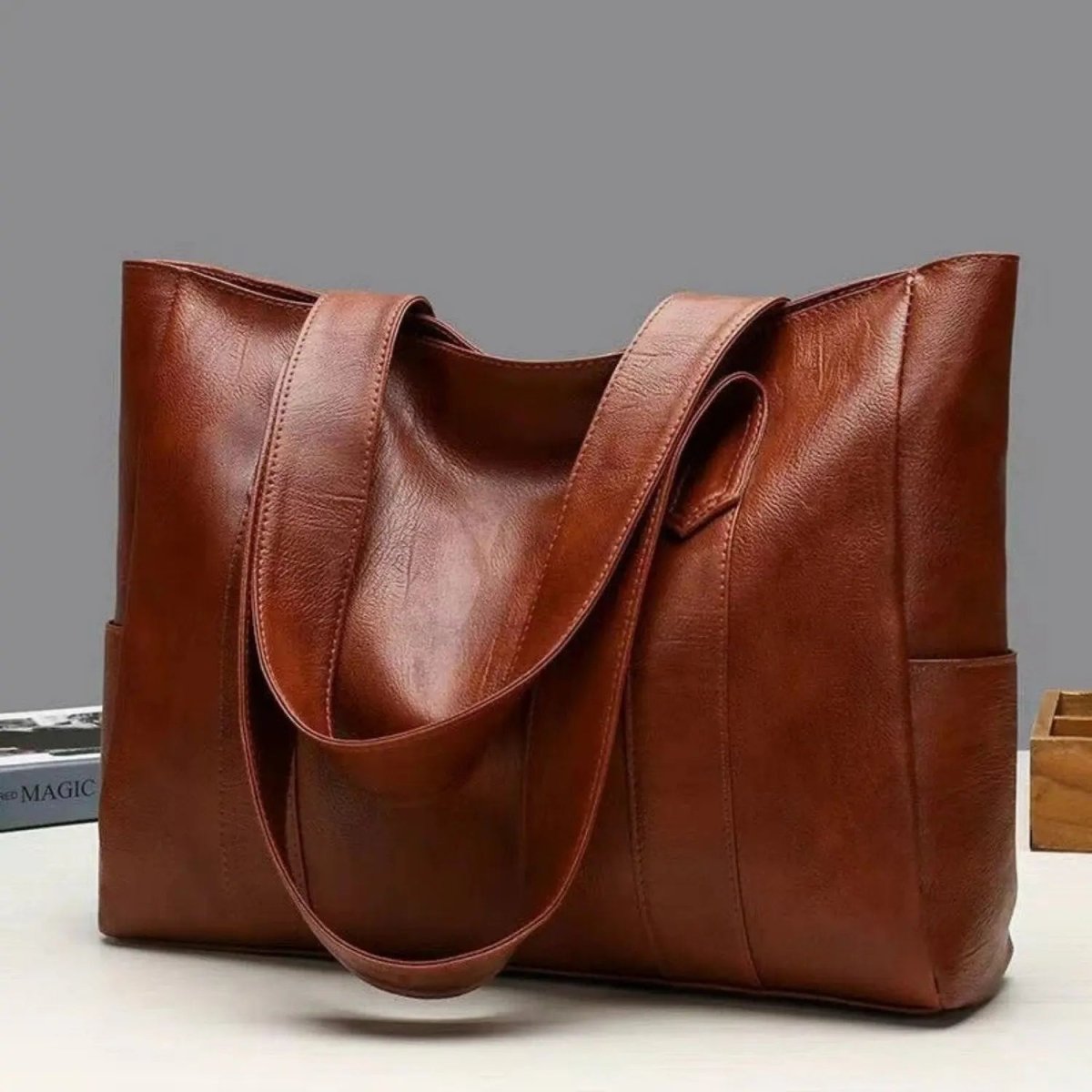 Leren Dames Schoudertas Retro Vintage met Gladde Oppervlak en Verstelbare Riem – Stijlvolle Handtas voor Werk en Dagelijks Gebruik