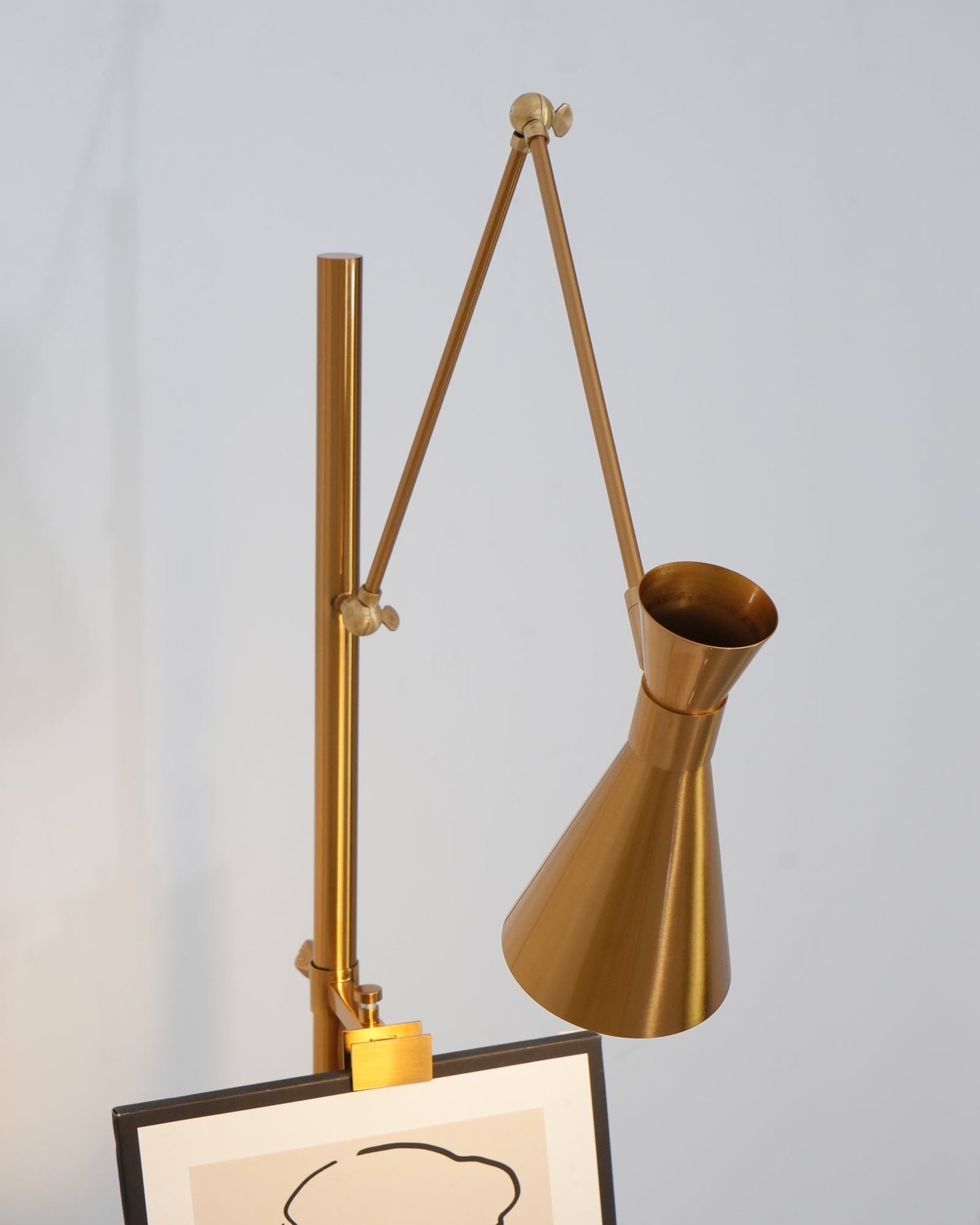 Vloerlamp met Ezelhouder Goudkleurig Frame Marmeren Voet E26/E27 Max 40W Moderne Verlichting voor Kunstwerken en Interieur