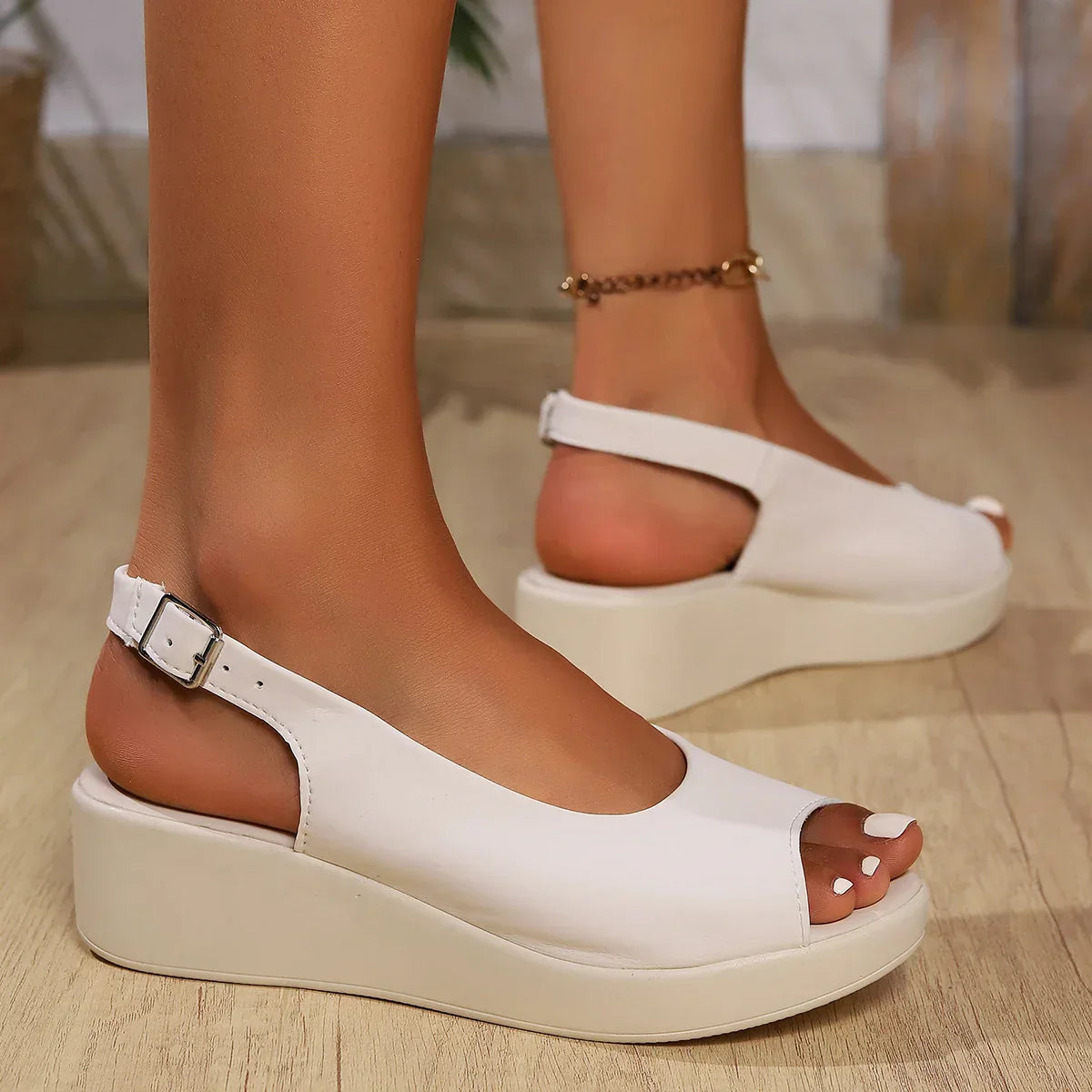 Dames Sandalen met Sleehak Zomercollectie