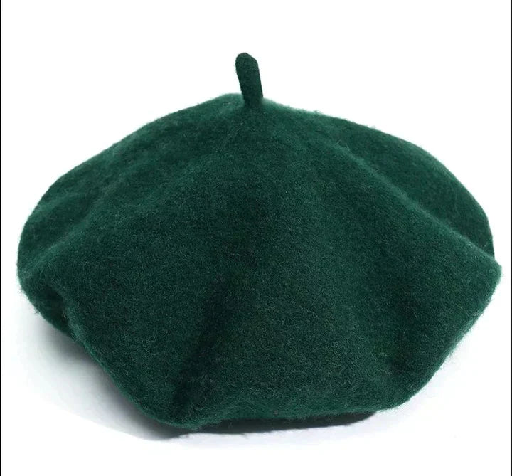 Becka | Stijlvolle & veelzijdige wollen baret in de kleur Donkergroen voor dames in Heritage stijl ideaal voor de winter