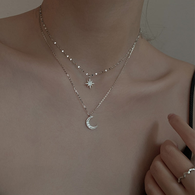 Dubbele Halsketting met Maan & Ster Hanger Zilverkleurig voor Romantische Elegantie