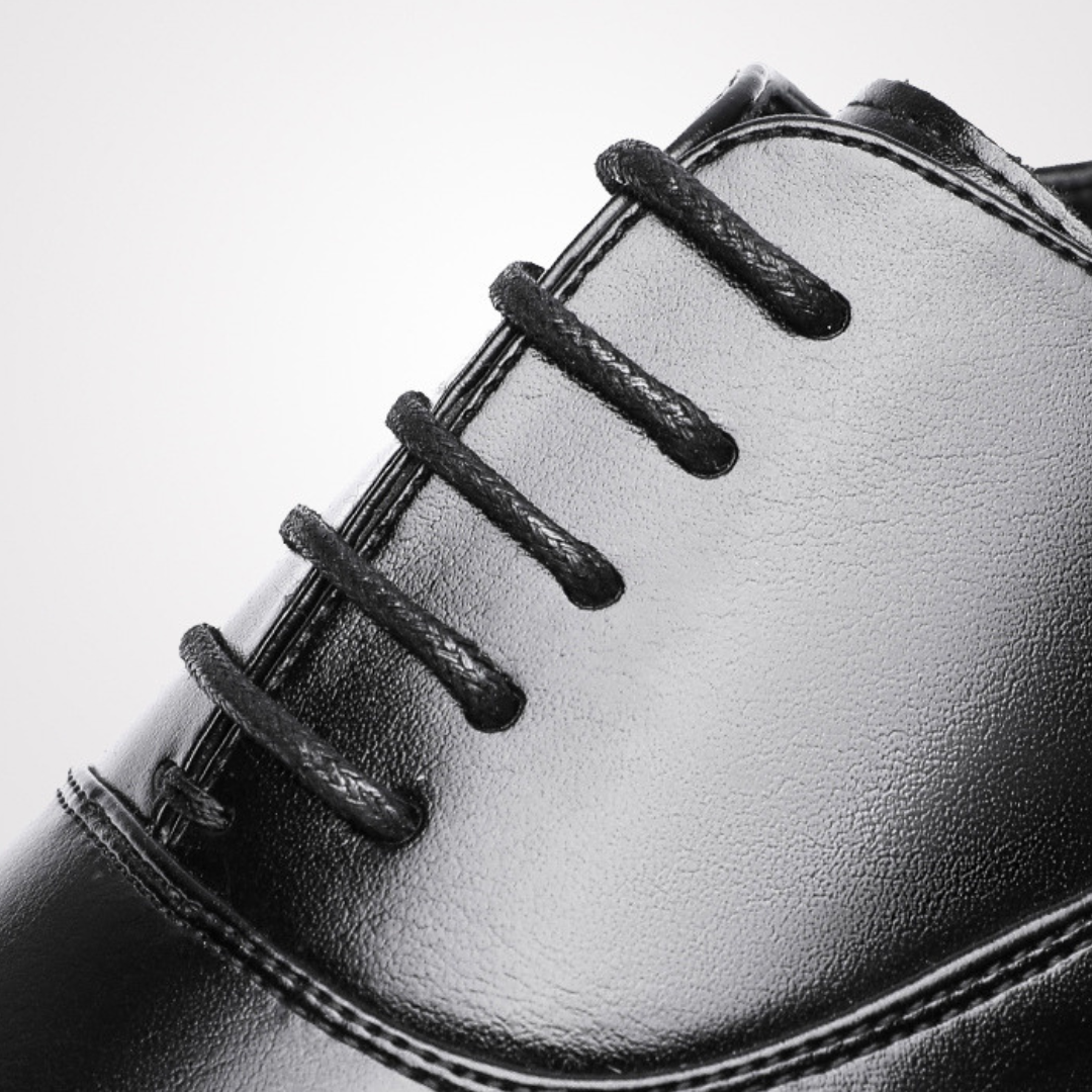 Erik | Klassieke leren schoenen in de kleur Zwart voor heren in Heritage stijl geschikt voor alle seizoenen.
