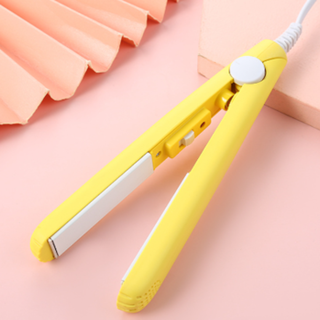 Compact Keramisch Haarstyler voor Krullen en Glad Haar met 3D-Platen Roze Paars Blauw Wit Groen Geel Snel Opwarmen 45 Seconden Instelbare Temperatuur Reisstyler
