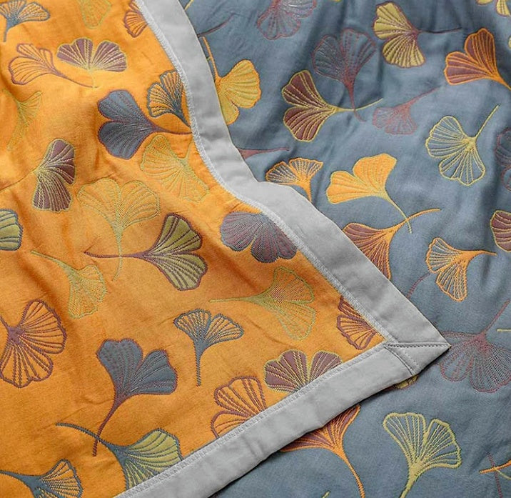 Ginkgo Bladeren Plaid – Omkeerbaar Gewatteerd Decoratiedeken met Botanisch Bladerprint in Geel en Blauw voor Bank, Bed of Picknick