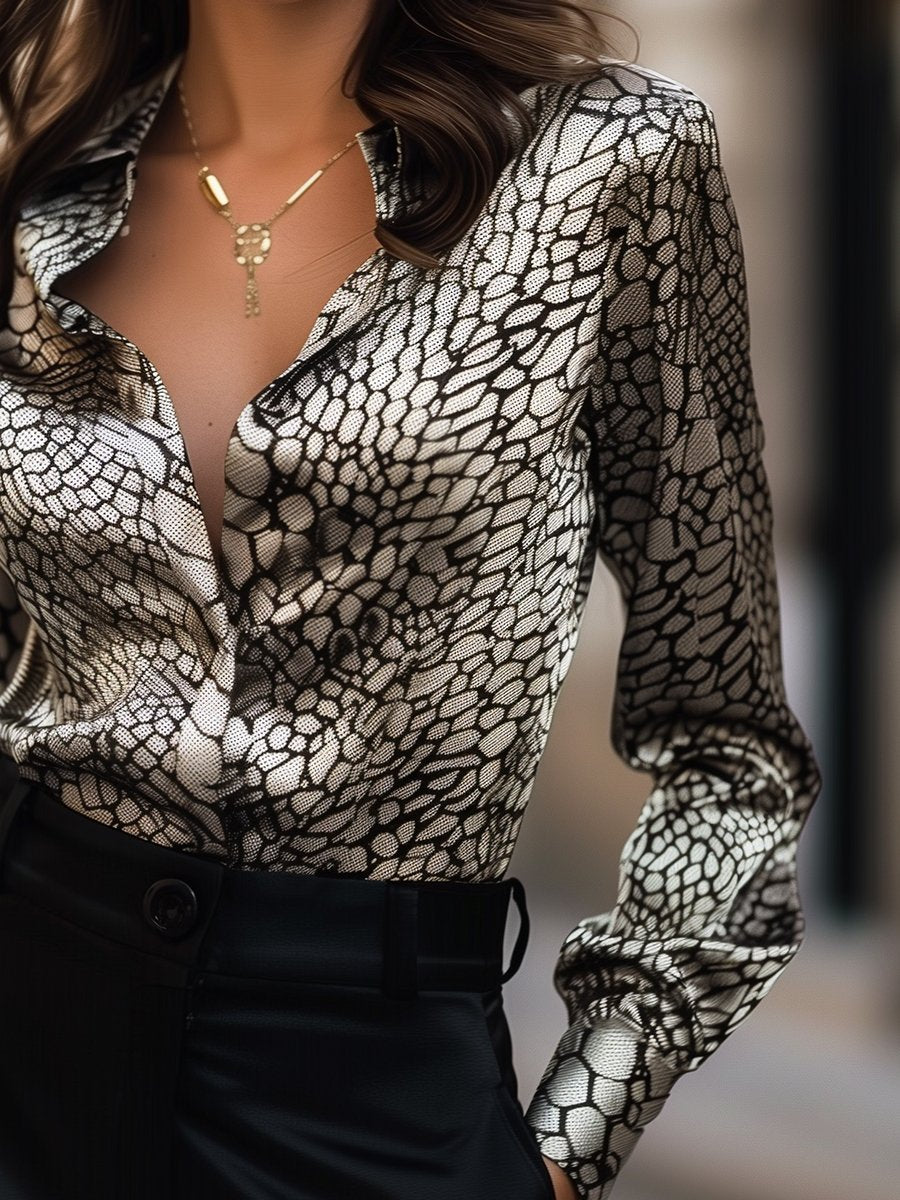 Vrouwelijke Blouse Satijn Slangenprint Klassiek Design