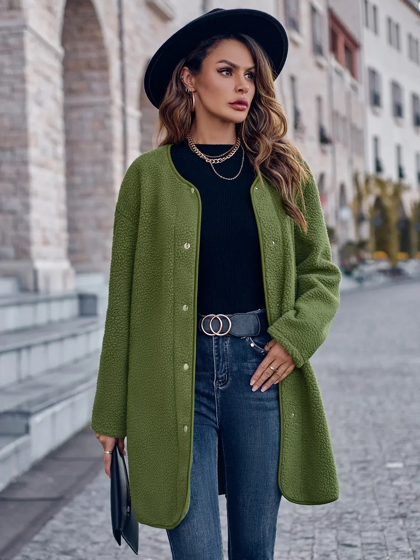 Vrouwelijke Lange Winterjas Vintage Stijl Warm en Chic
