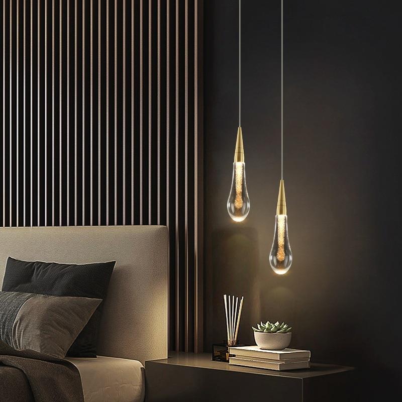 Glazen Hanglamp met Gouden Metalen Armatuur en Geïntegreerde LED-Verlichting – Scandinavisch Design voor Eetkamer, Woonkamer en Keuken