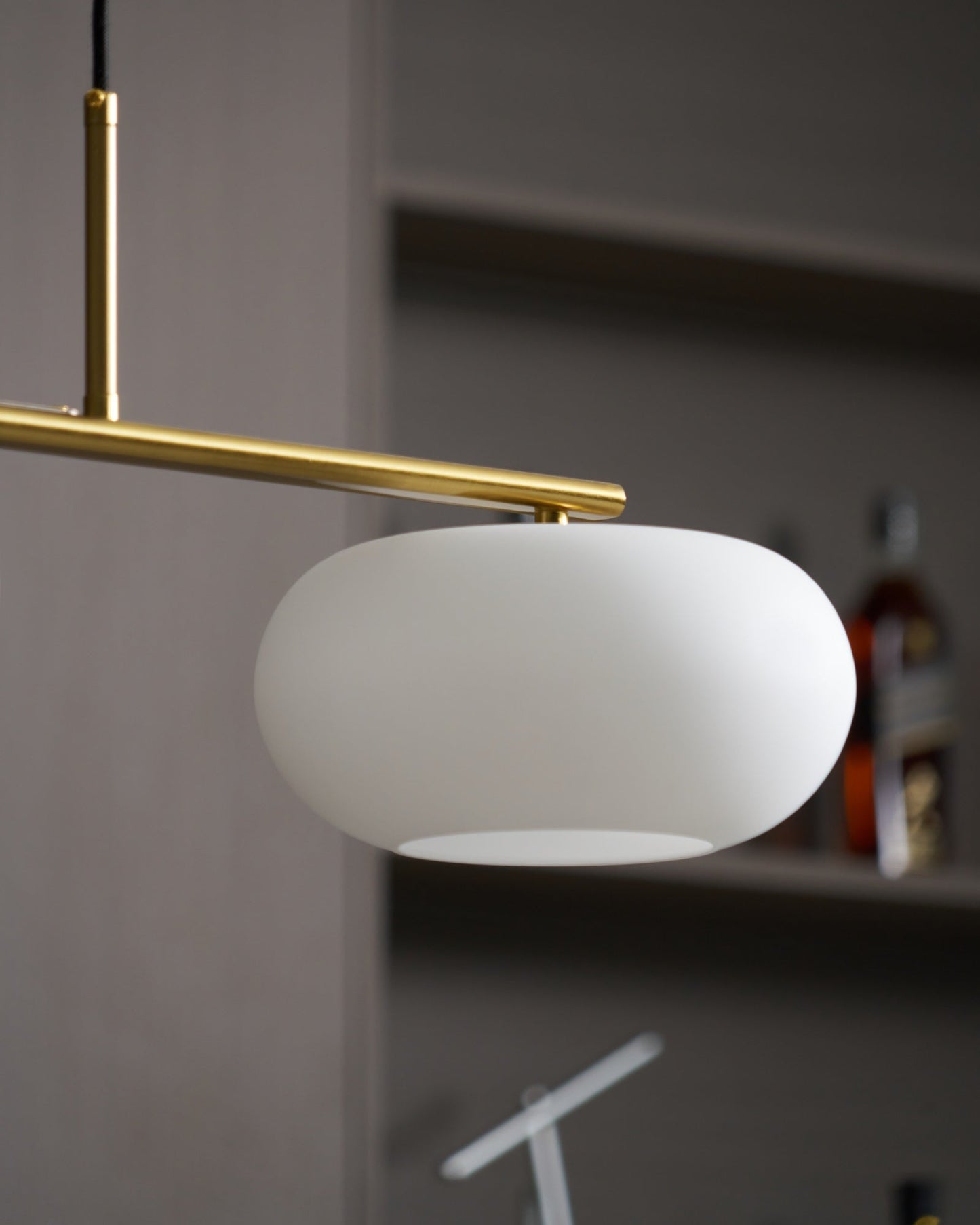 Design Hanglamp met 3 Globe Kapjes - Stijlvolle Eetkamerverlichting voor Tafel en Kookeiland - Verstelbaar 150 cm - Nikkel of Goud - E26/E27