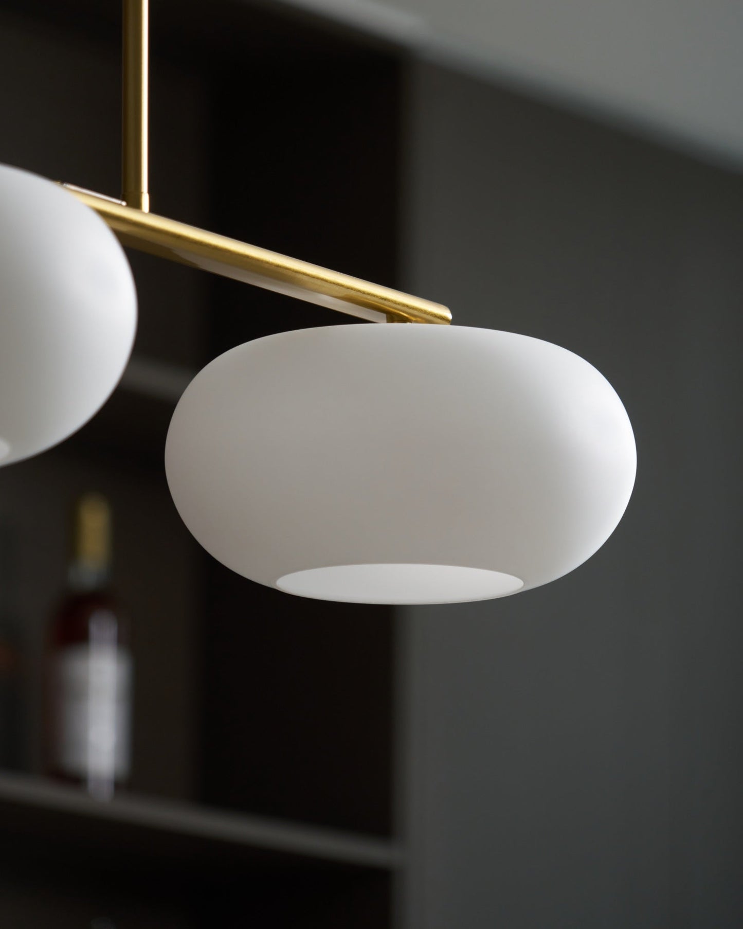 Design Hanglamp met 3 Globe Kapjes - Stijlvolle Eetkamerverlichting voor Tafel en Kookeiland - Verstelbaar 150 cm - Nikkel of Goud - E26/E27