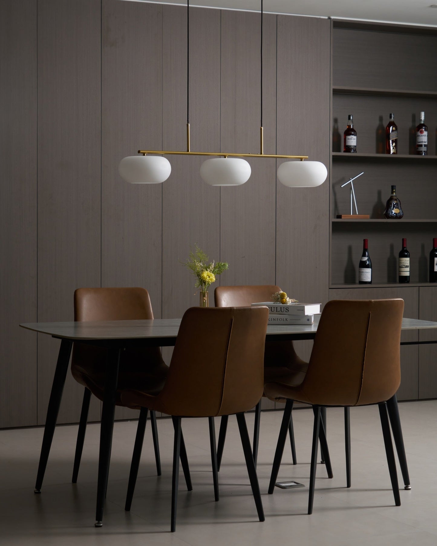 Design Hanglamp met 3 Globe Kapjes - Stijlvolle Eetkamerverlichting voor Tafel en Kookeiland - Verstelbaar 150 cm - Nikkel of Goud - E26/E27