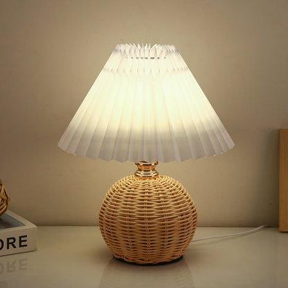 Rotan Tafellamp Geplooide Kap USB 5W Slaapkamer Nachtkastje Scandinavisch Boho Sfeerverlichting Riet Bureau Leeslamp