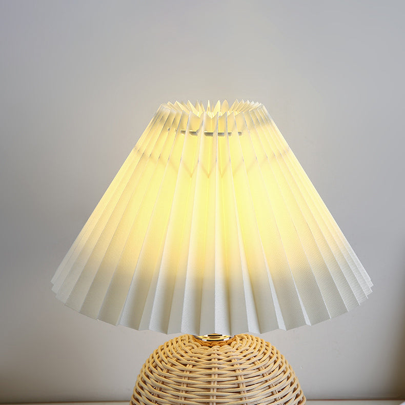 Rotan Tafellamp Geplooide Kap USB 5W Slaapkamer Nachtkastje Scandinavisch Boho Sfeerverlichting Riet Bureau Leeslamp