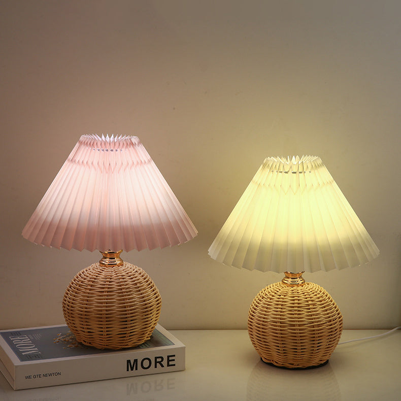 Rotan Tafellamp Geplooide Kap USB 5W Slaapkamer Nachtkastje Scandinavisch Boho Sfeerverlichting Riet Bureau Leeslamp