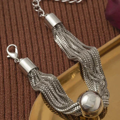 Ketting met Glanzende Bol Elegante Zilveren Halsketting