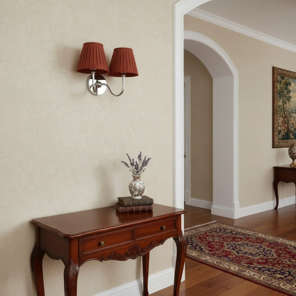 Wandlamp met Geplisseerde Stoffen Kap – Klassieke Verlichting voor Slaapkamer en Woonkamer