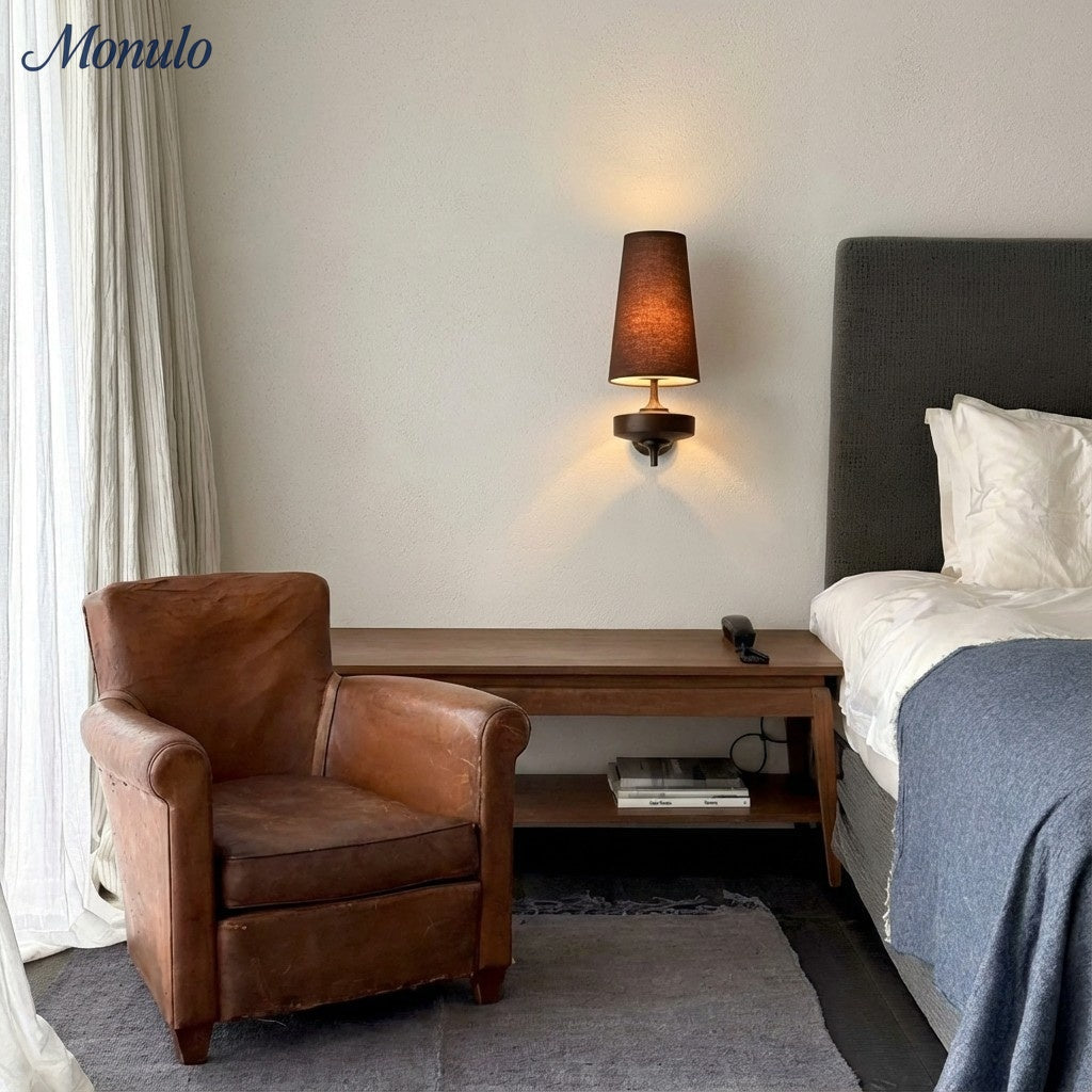 Retro Wandlamp met Stoffen Kap – Vintage Verlichting voor Slaapkamer