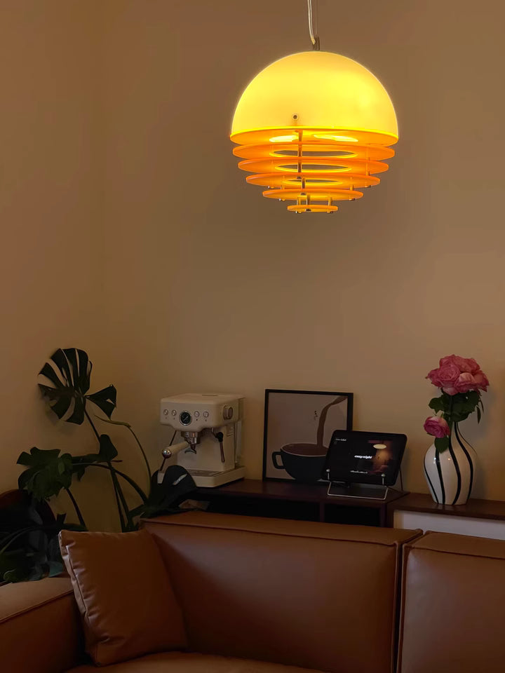 Stijlvolle Hanglamp Bauhaus Design Oranje-Wit Sfeerverlichting voor Moderne Interieurs