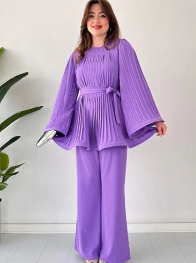 Vrouwelijke Broek en Top Combinatie Geplooid en Wijd Model