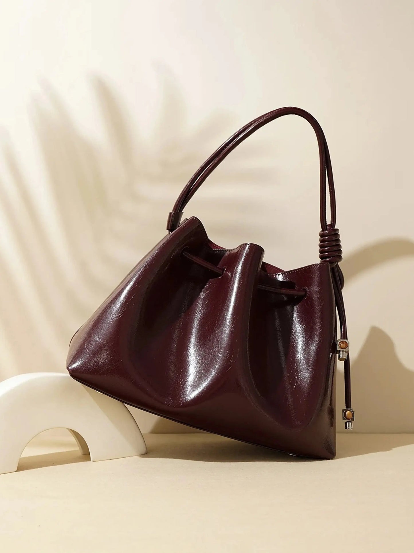 Leren Handtas met Schouderriem Glanzend Zwart Design