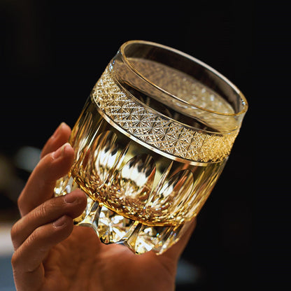 Handgeslepen Amber Whiskeyglas met Sterrenhemel Patroon en Houten Doos