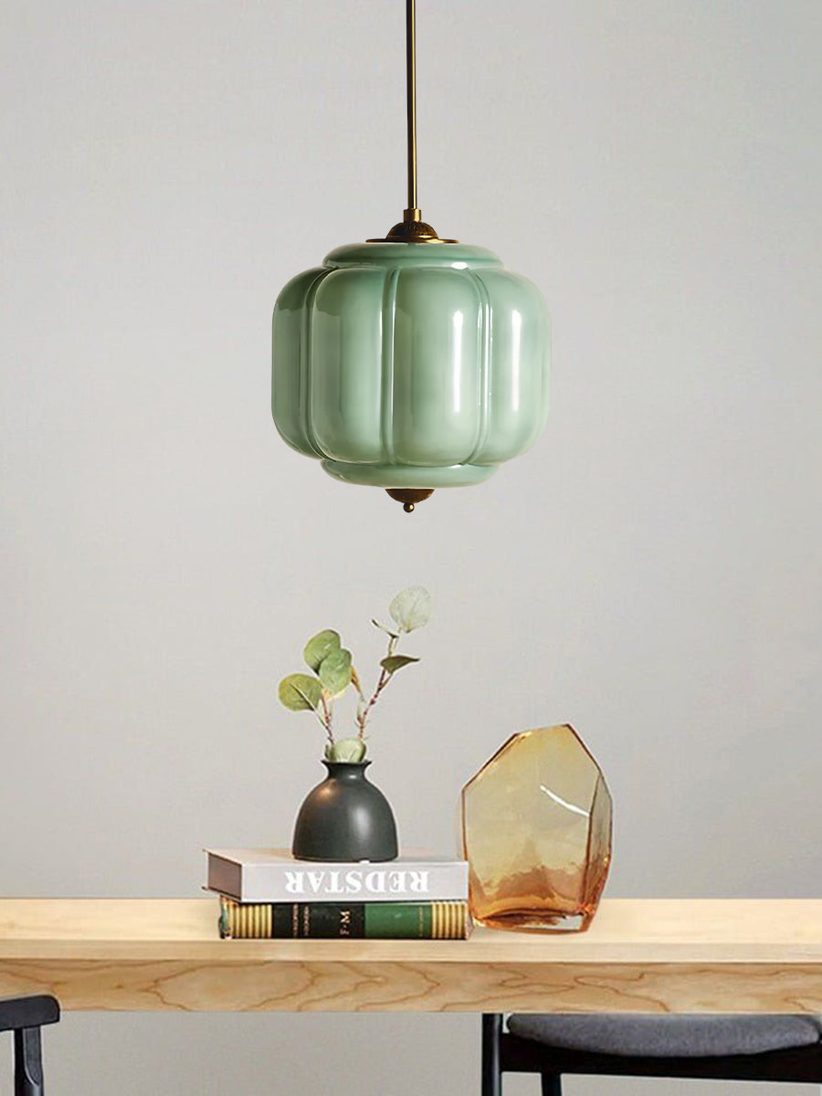 Vintage Kroonluchter met Crèmekleurige Glazen Kappen – Hanglamp in Retro-Stijl voor Eetkamer & Woonkamer