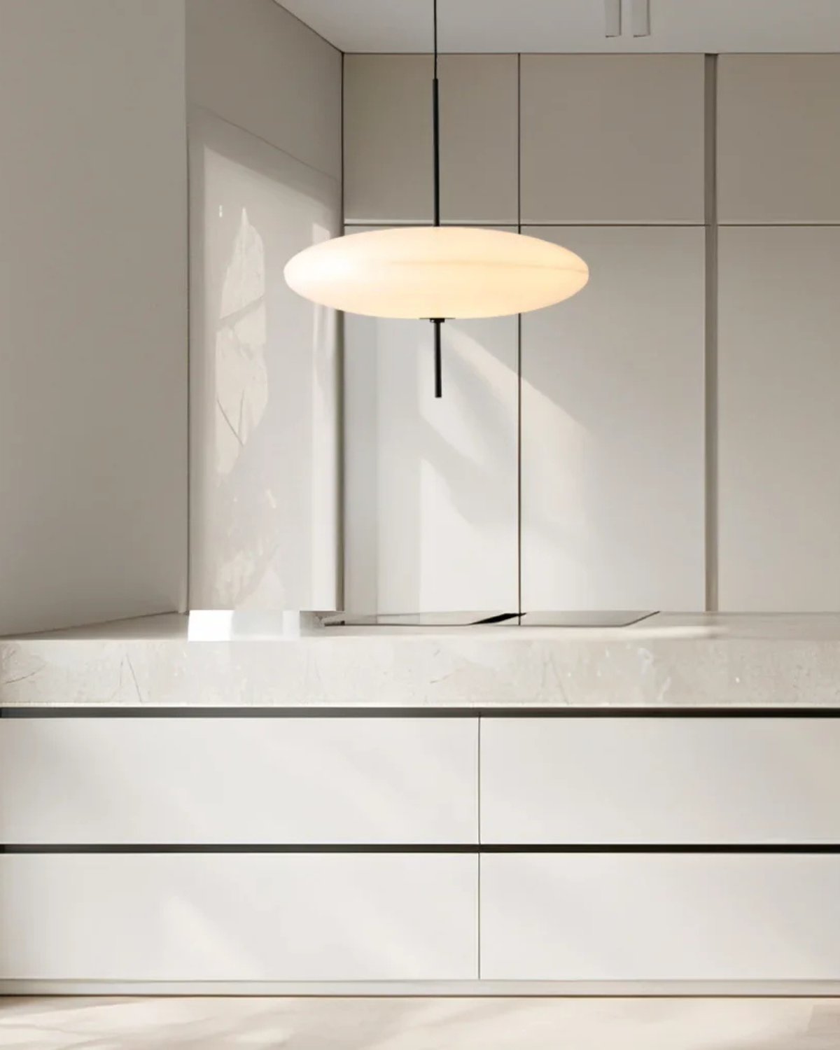 Moderne Hanglamp Met Zwevend Design In Acryl En Metaal Met Warme Diffuse Verlichting