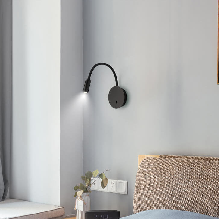 Verstelbare LED-wandlamp met 360° draaibaar lichtpunt in zwart aluminium – energiezuinig design voor woonkamer slaapkamer arbeidskamer