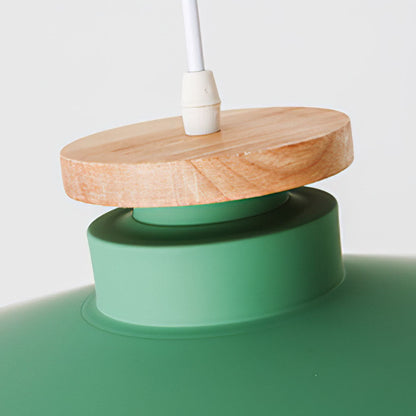 Hanglamp met Houten Kap en Aluminium Accent – Scandinavisch Design voor Eetkamer en Woonkamer