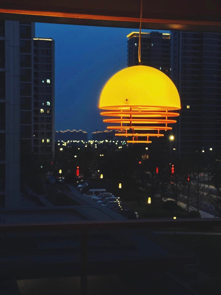 Stijlvolle Hanglamp Bauhaus Design Oranje-Wit Sfeerverlichting voor Moderne Interieurs
