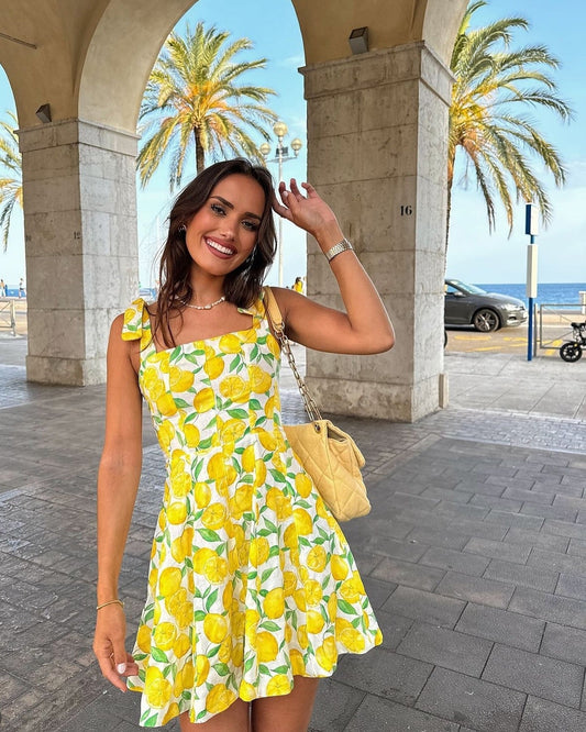 Lime Zomerjurk Met Limoen Print Vrouwelijk Model - StudioMarella