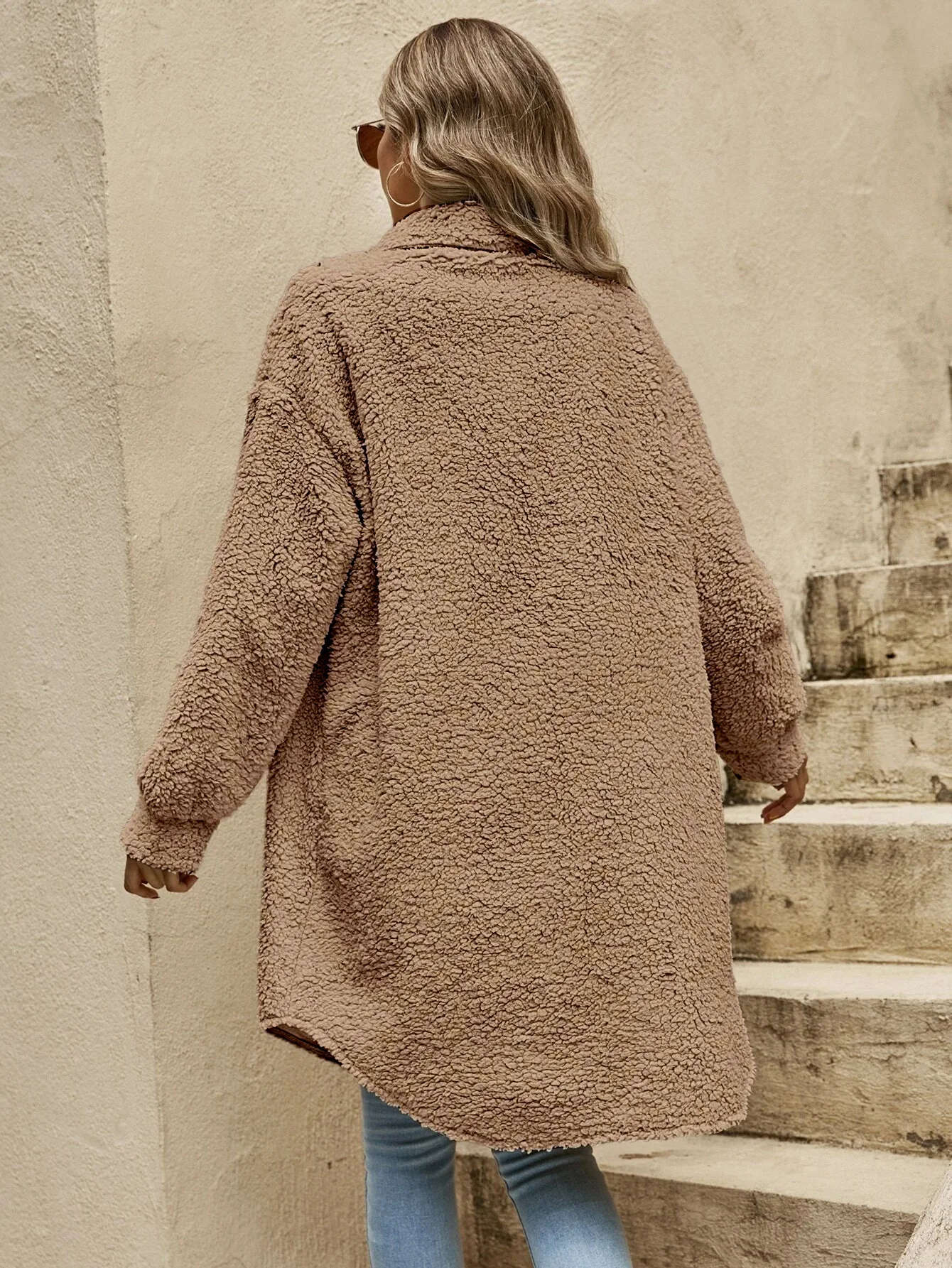 Casual Cardigan Haley Geleende Look