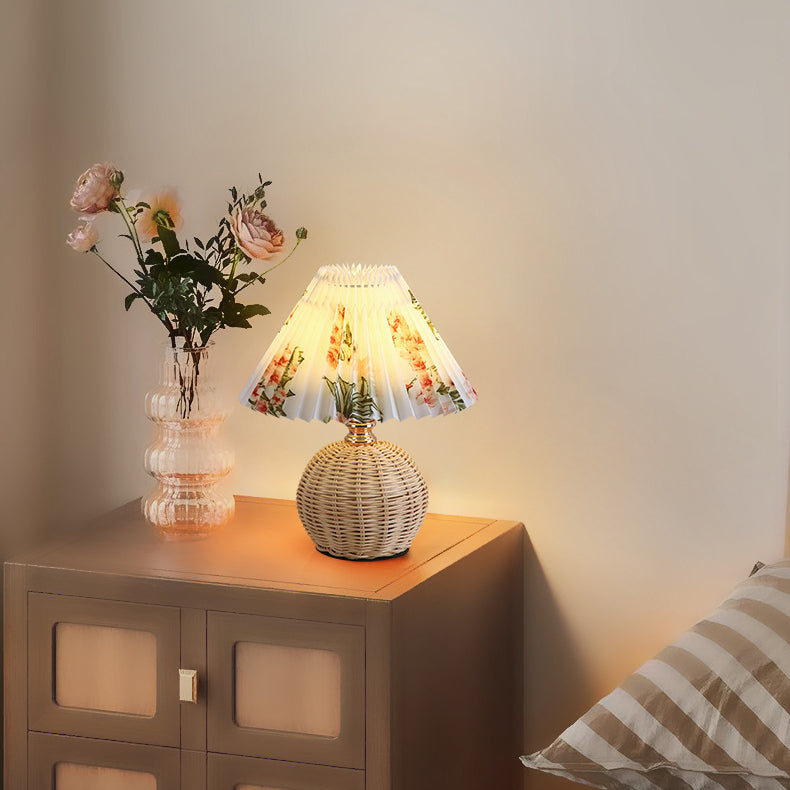 Rotan Tafellamp Geplooide Kap USB 5W Slaapkamer Nachtkastje Scandinavisch Boho Sfeerverlichting Riet Bureau Leeslamp