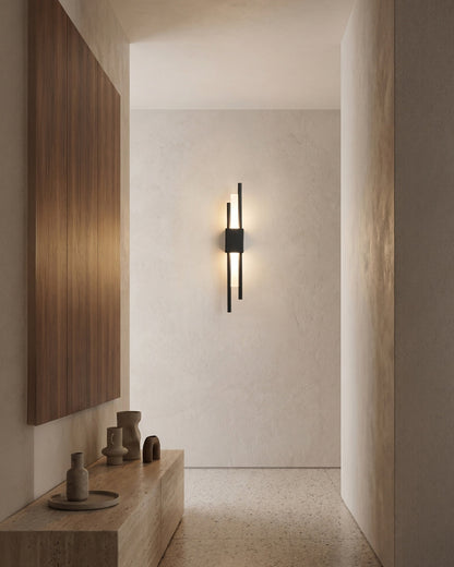 Scandinavische Minimalistische Wandlamp – Modern Verticaal Design met Gerichte LED-Verlichting – Zwart Goud