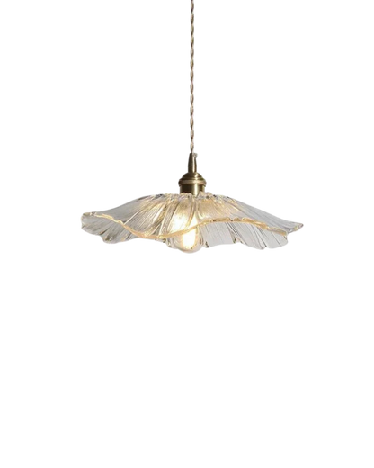 Sculpturale glazen hanglamp met messing fitting en warm licht – artistieke design plafondlamp voor eetkamer en woonkamer