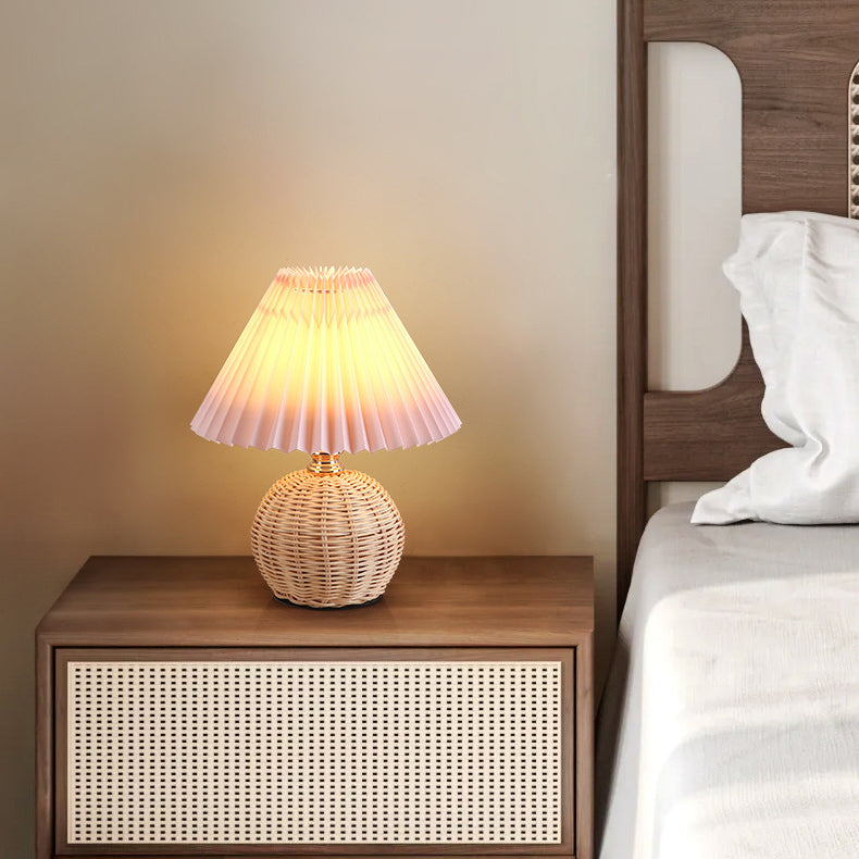 Rotan Tafellamp Geplooide Kap USB 5W Slaapkamer Nachtkastje Scandinavisch Boho Sfeerverlichting Riet Bureau Leeslamp