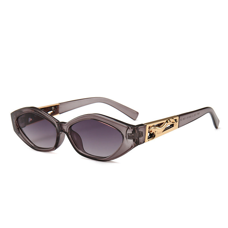 Dames Zonnebril Cat Eye met Statement Pootjes Hoekig Design