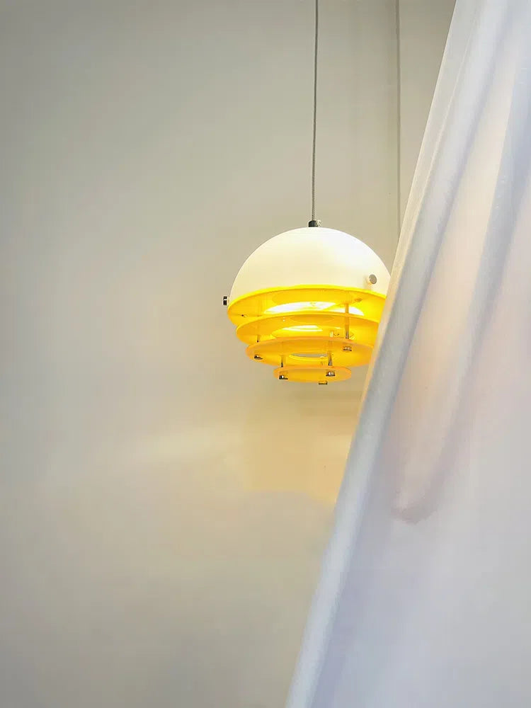 Stijlvolle Hanglamp Bauhaus Design Oranje-Wit Sfeerverlichting voor Moderne Interieurs