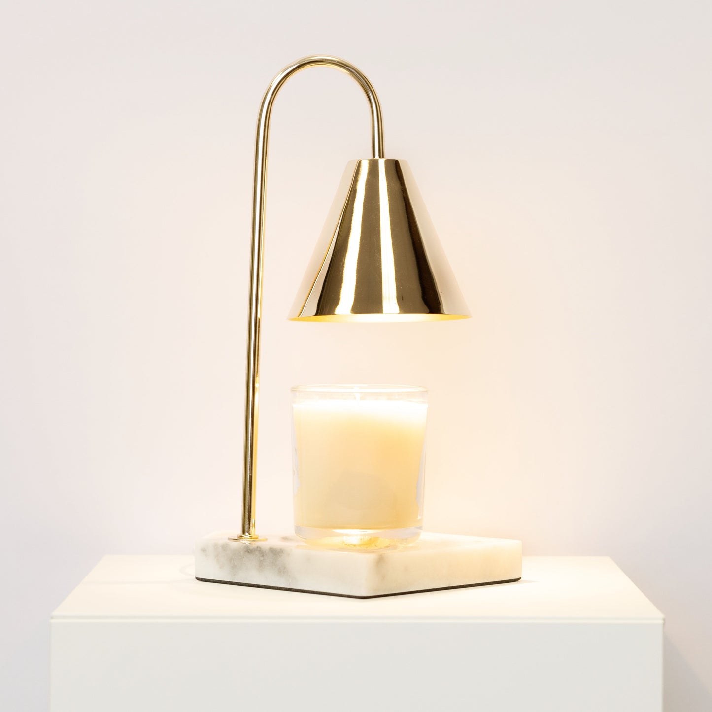 Luxe Kaarsverwarmer Lamp Met Tijdloze Marmeren Afwerking En Vlamloze Warmte