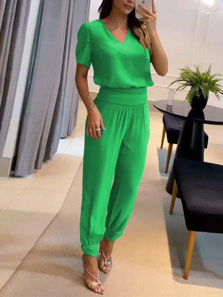 Stijlvolle Vrouwencollectie Elegante Outfit