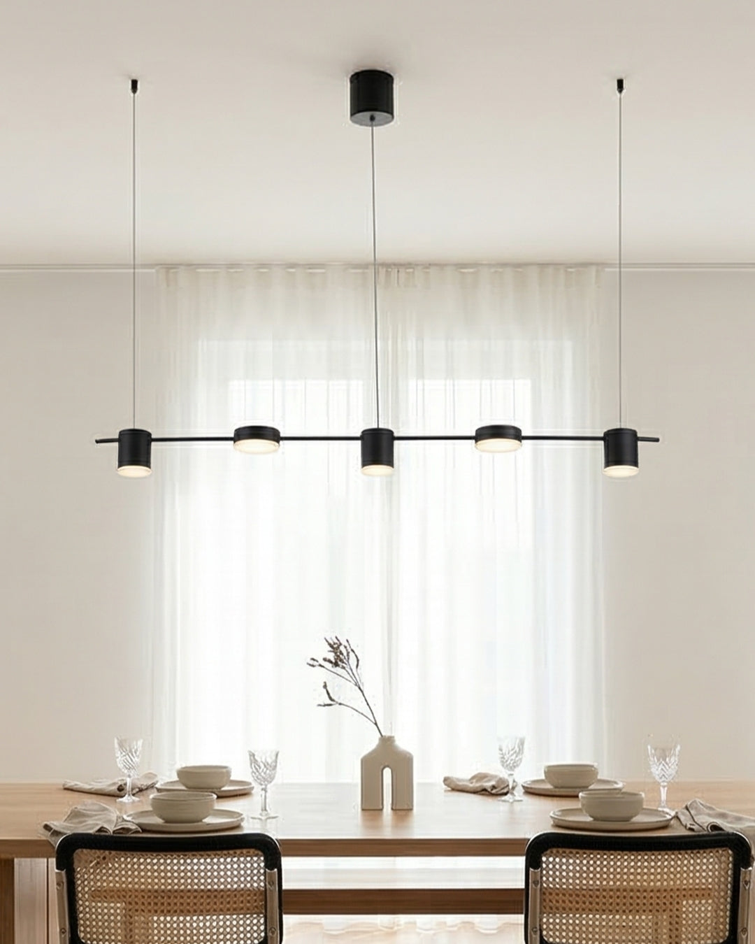Lineaire LED Hanglamp Helios – Moderne Verlichting met Metaal en Acryl voor Eetkamer en Woonkamer