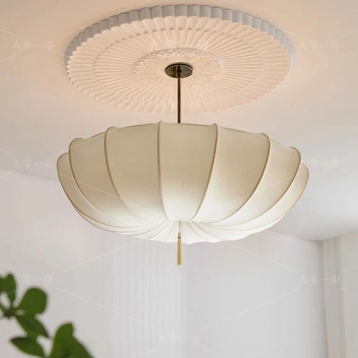 Luxe Wolkvormige Plafondlamp Met Zachte Sfeerverlichting In Frans Design