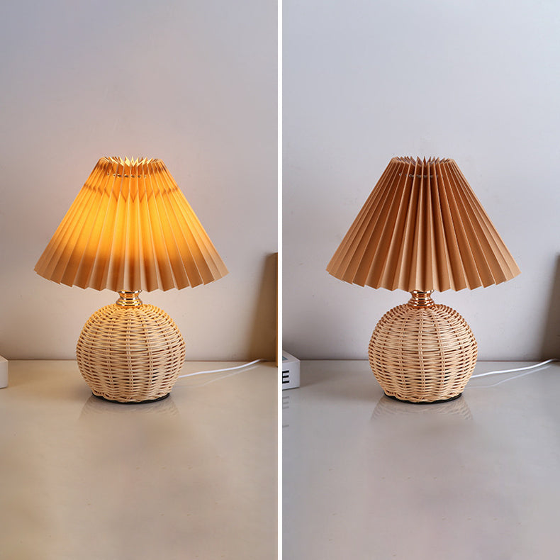Rotan Tafellamp Geplooide Kap USB 5W Slaapkamer Nachtkastje Scandinavisch Boho Sfeerverlichting Riet Bureau Leeslamp