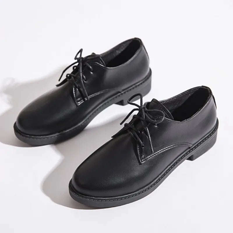 Vrouwelijke Oxford Schoenen Retro Stijl Elsie → Retro Oxford Schoenen voor Vrouwen Elegant