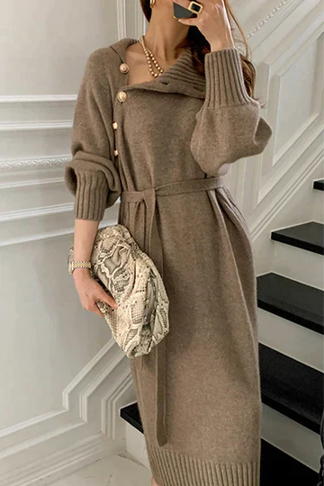 Zwarte Jurk met Coltrui Klassiek en Elegance - StudioMarella