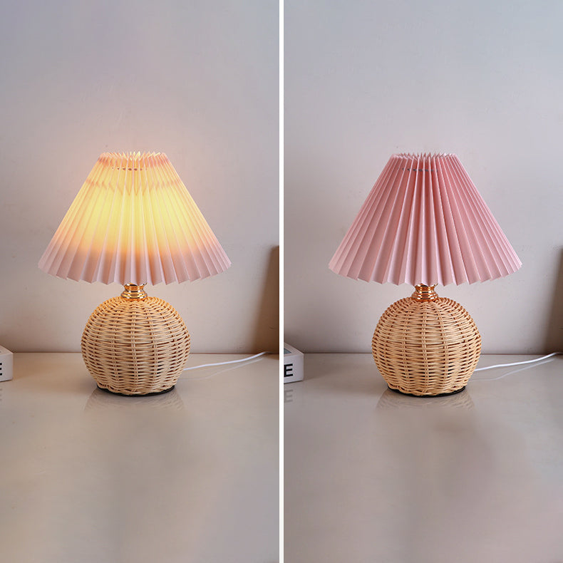 Rotan Tafellamp Geplooide Kap USB 5W Slaapkamer Nachtkastje Scandinavisch Boho Sfeerverlichting Riet Bureau Leeslamp